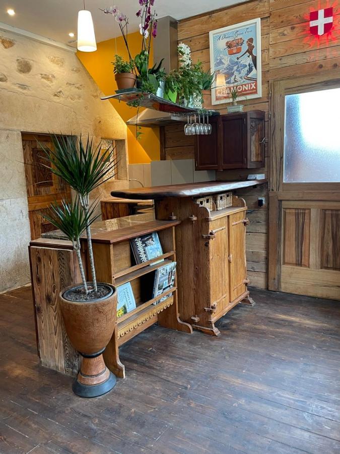 Le Refuge De Chaparon Appartement Lathuile Buitenkant foto